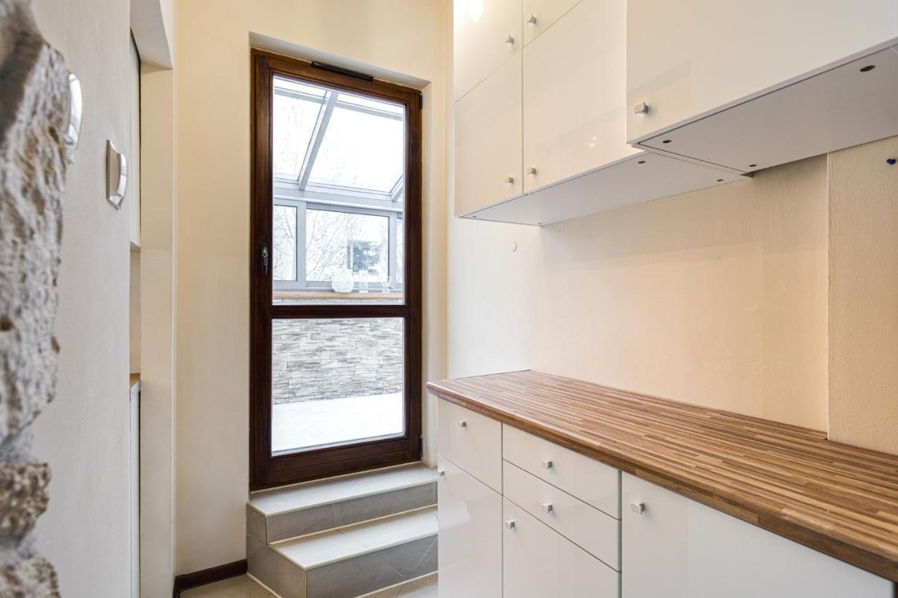 Apartament Wiktoria Wilanow Apartment Варшава Екстериор снимка