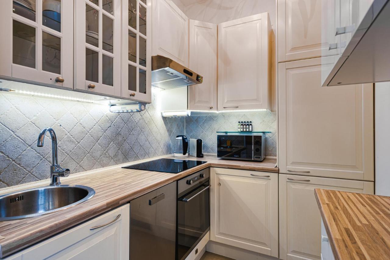 Apartament Wiktoria Wilanow Apartment Варшава Екстериор снимка