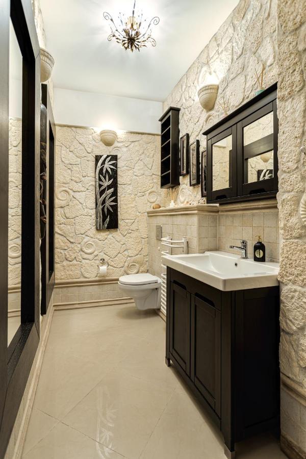 Apartament Wiktoria Wilanow Apartment Варшава Екстериор снимка